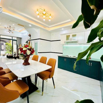 Bán Nhà Gò Vấp, Đẹp Như Mới, 4x11.2m, 3.5 Tấm, Hẻm Xe Hơi Phạm Văn Chiêu